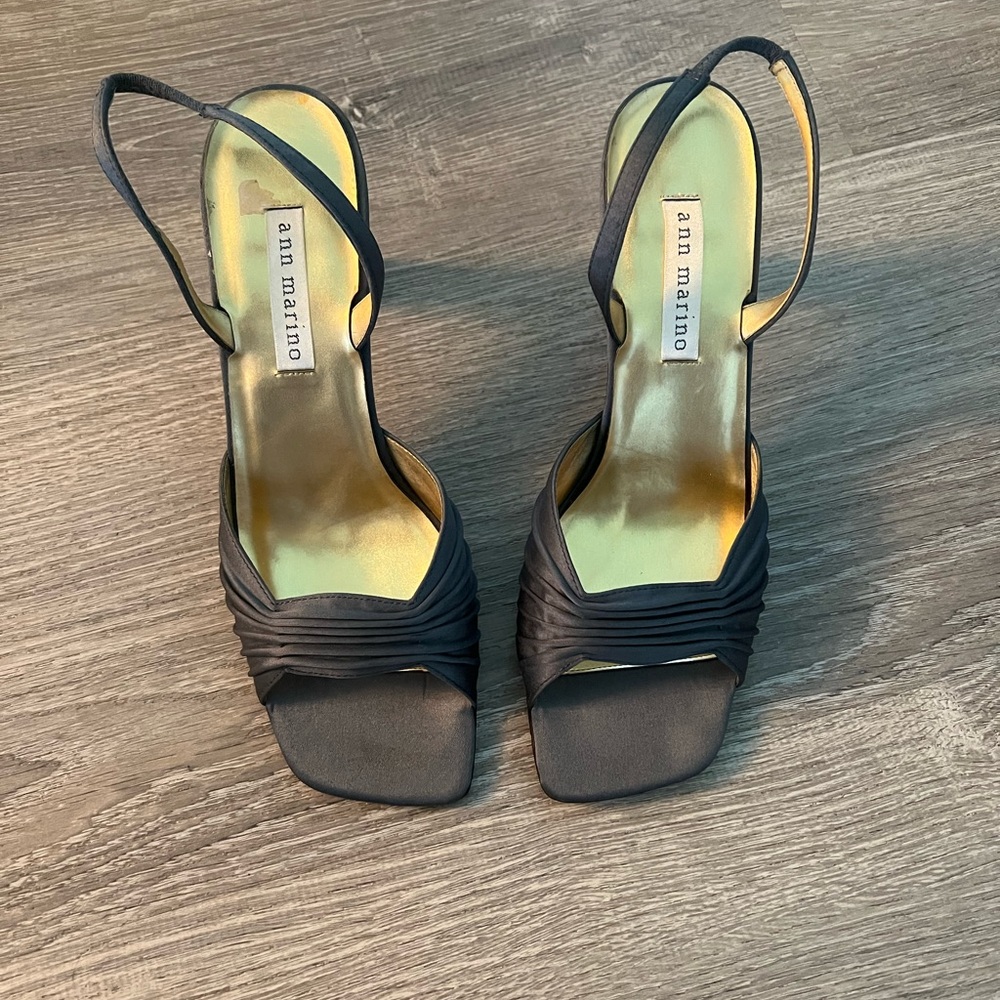 ANN MARINO navy grey shirred Fabric Open Toe Slingback Heels